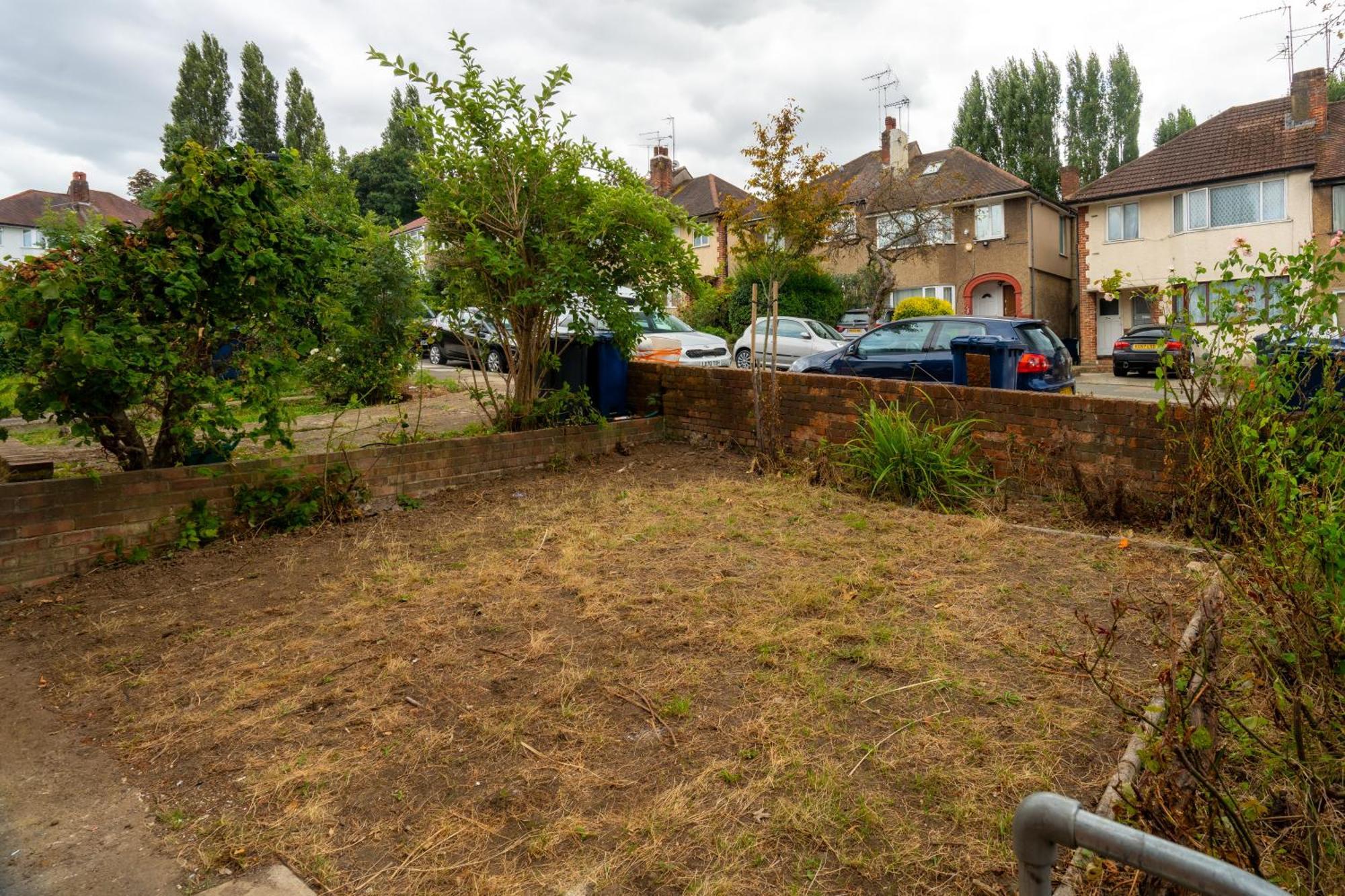 Apartment 2 Bed, Wembley, Ealing, London