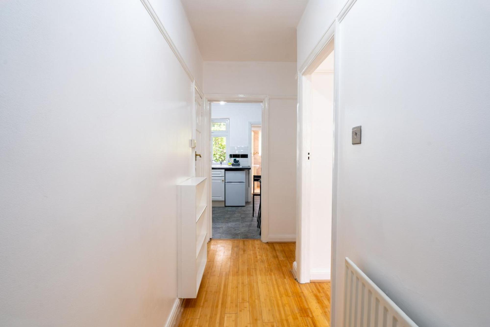Appartamento 2 Bed, Wembley, Ealing, Londra