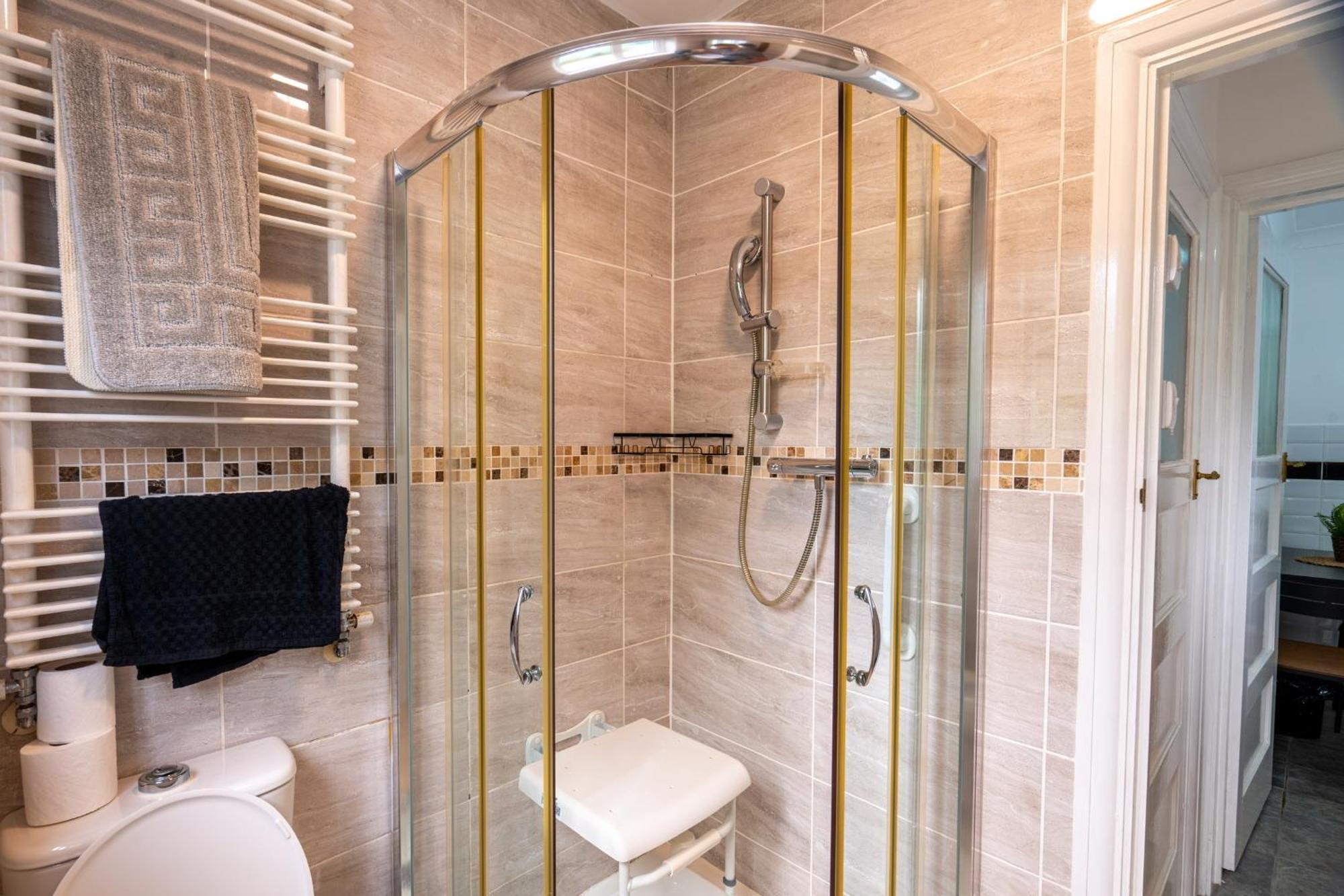 Appartamento 2 Bed, Wembley, Ealing, *