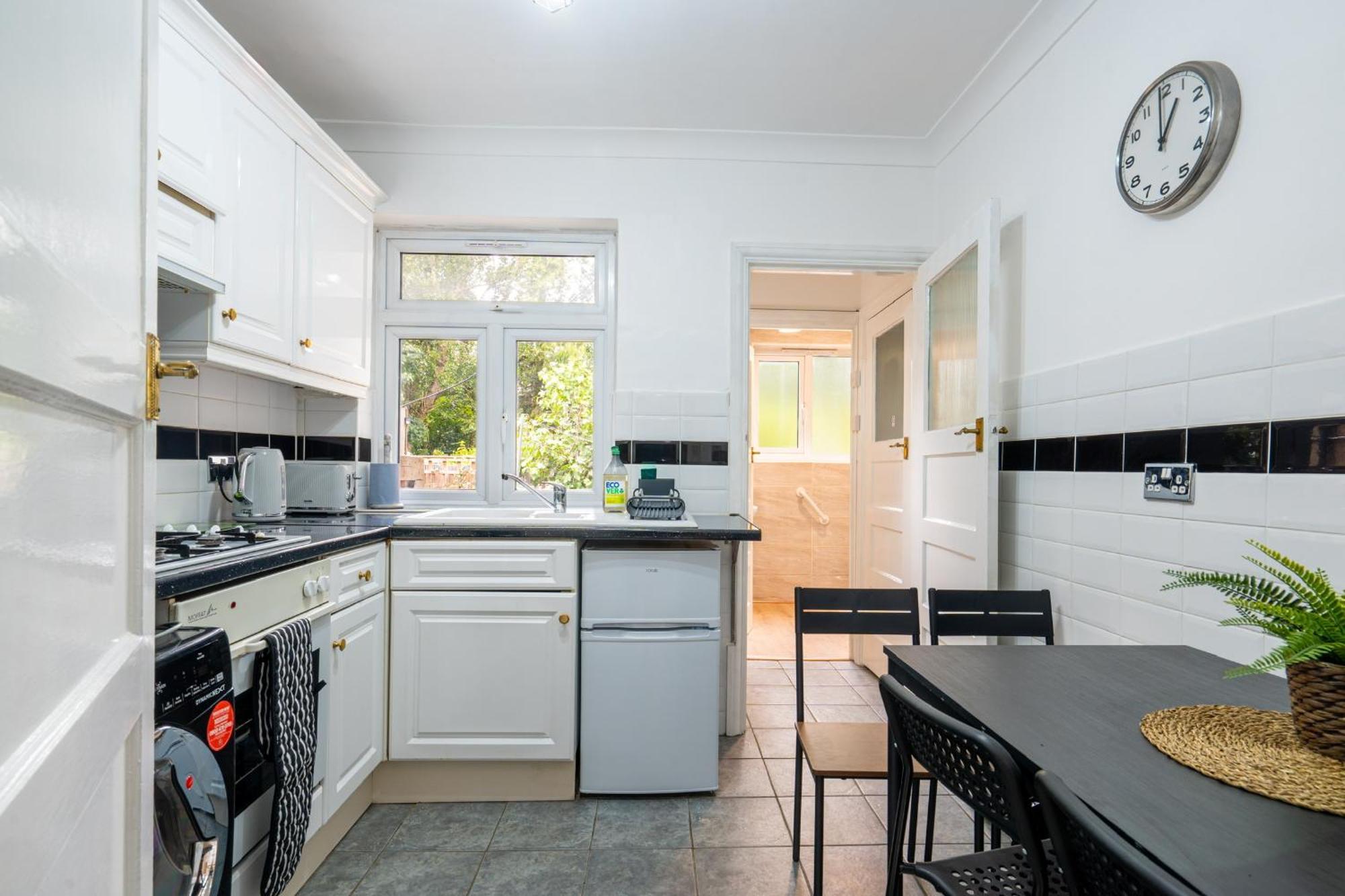 2 Bed, Wembley, Ealing,