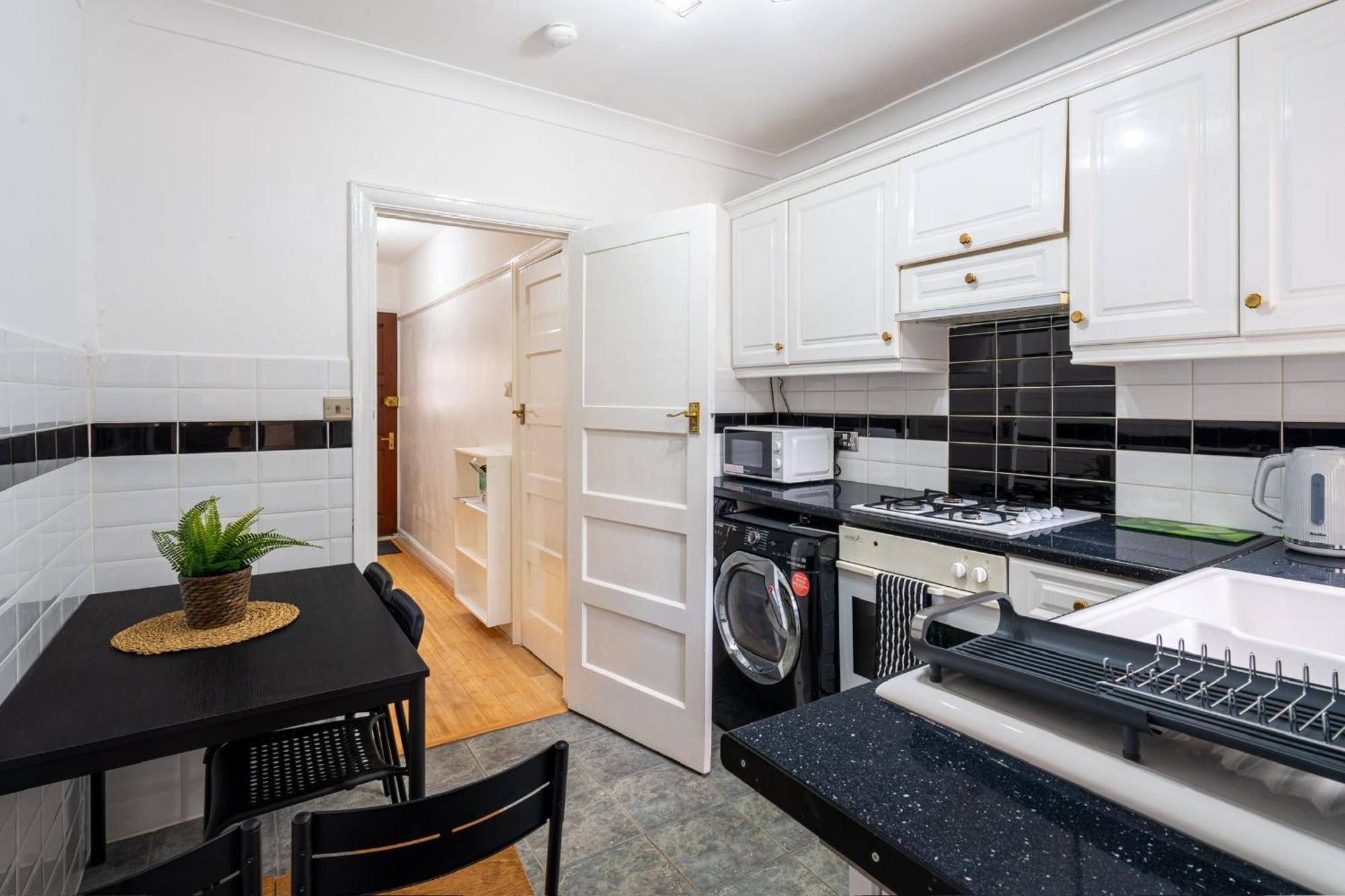 2 Bed, Wembley, Ealing, *