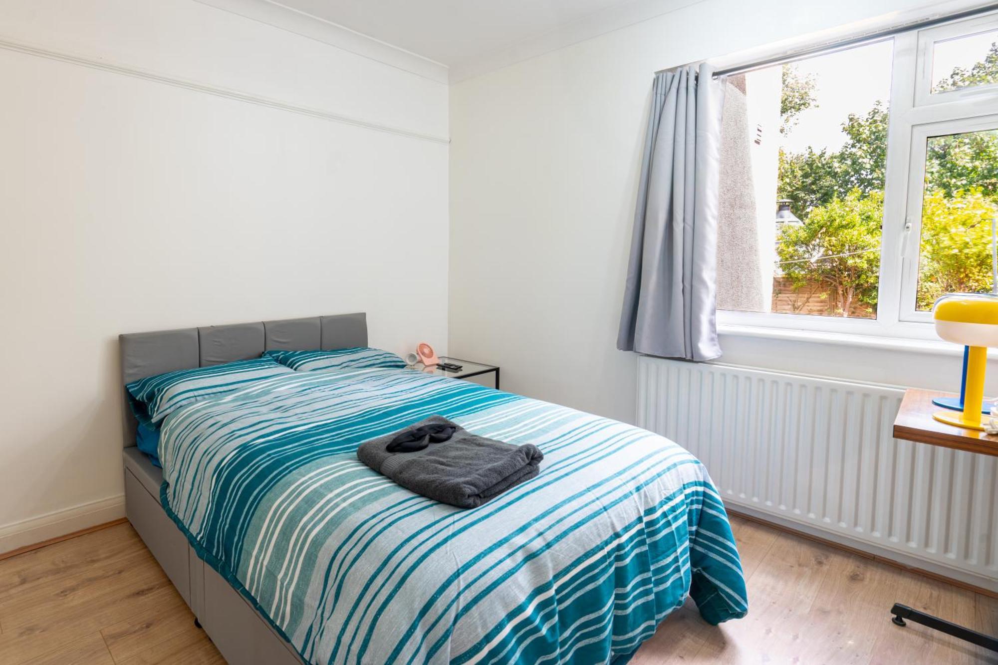 2 Bed, Wembley, Ealing, Londra
